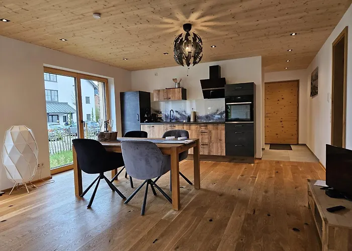 Stylische Fewo In Bestlage In Neugebautem Holzhaus Mit Oberstaufen Plus