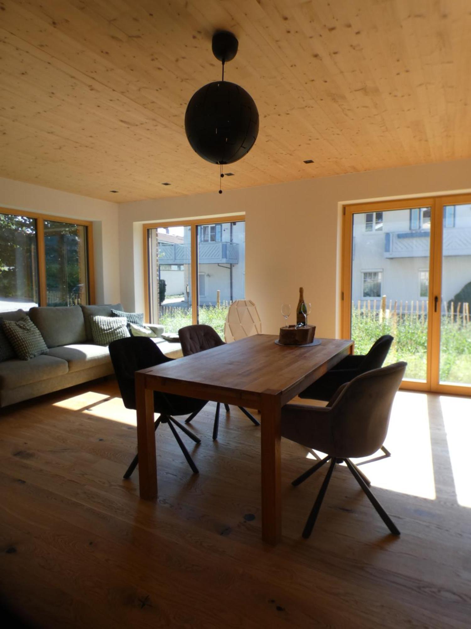 Stylische In Bestlage In Neugebautem Holzhaus Mit * Oberstaufen