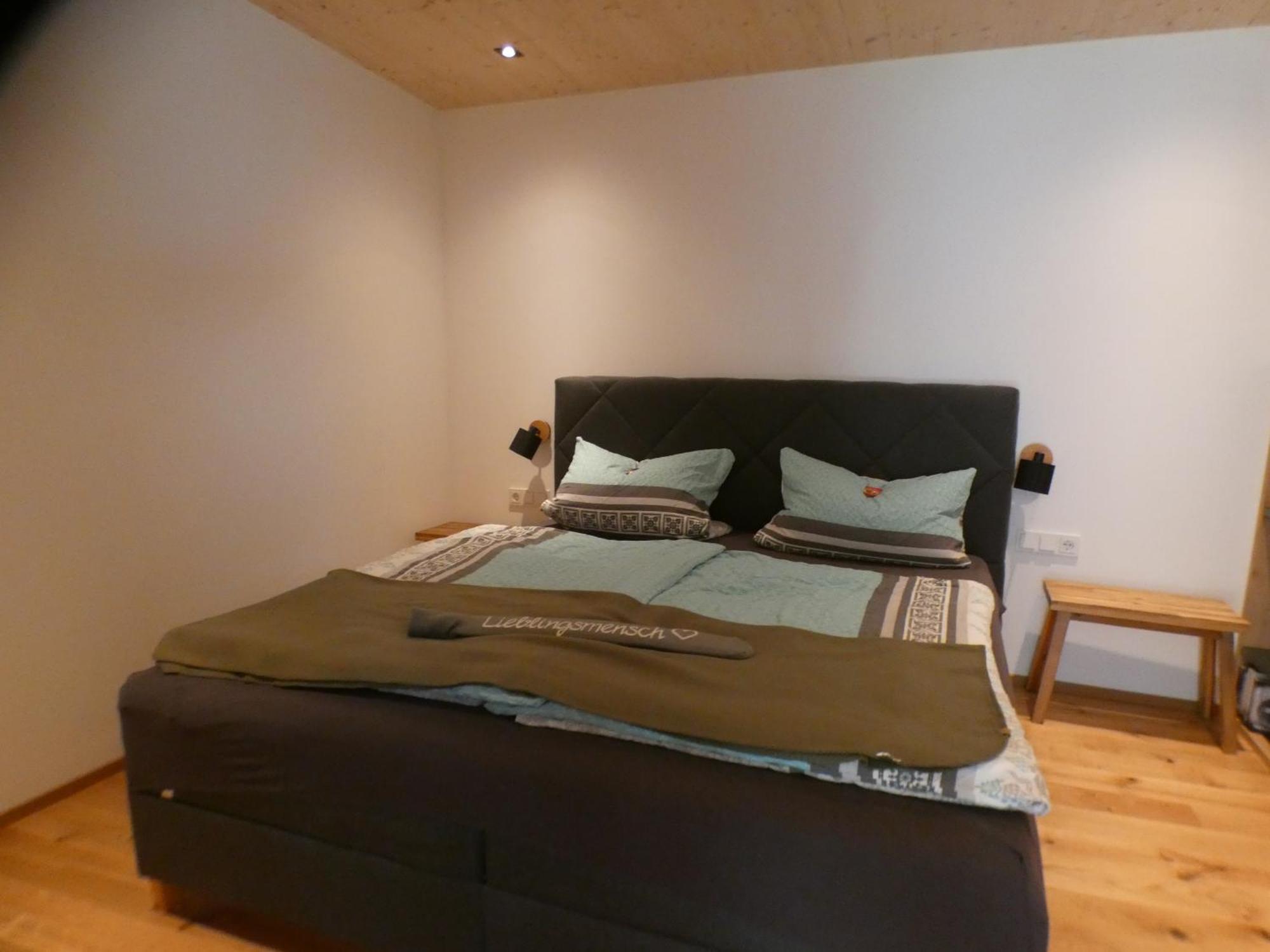 Stylische In Bestlage In Neugebautem Holzhaus Mit Appartement